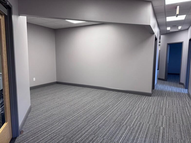 More Photos Of 399 Albany Shaker Rd, Loudonville Freestanding For Lease