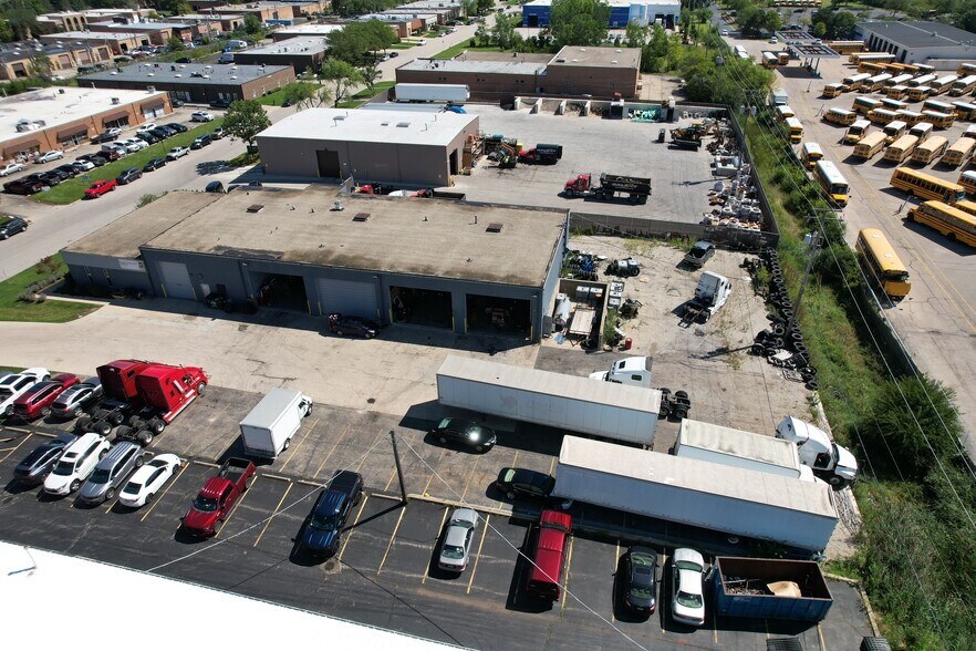 More Photos Of 1103 Morse Ave, Schaumburg Service For Lease