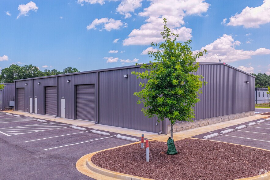 More Photos Of 135 Trade Center Court, Augusta Warehouse For Lease