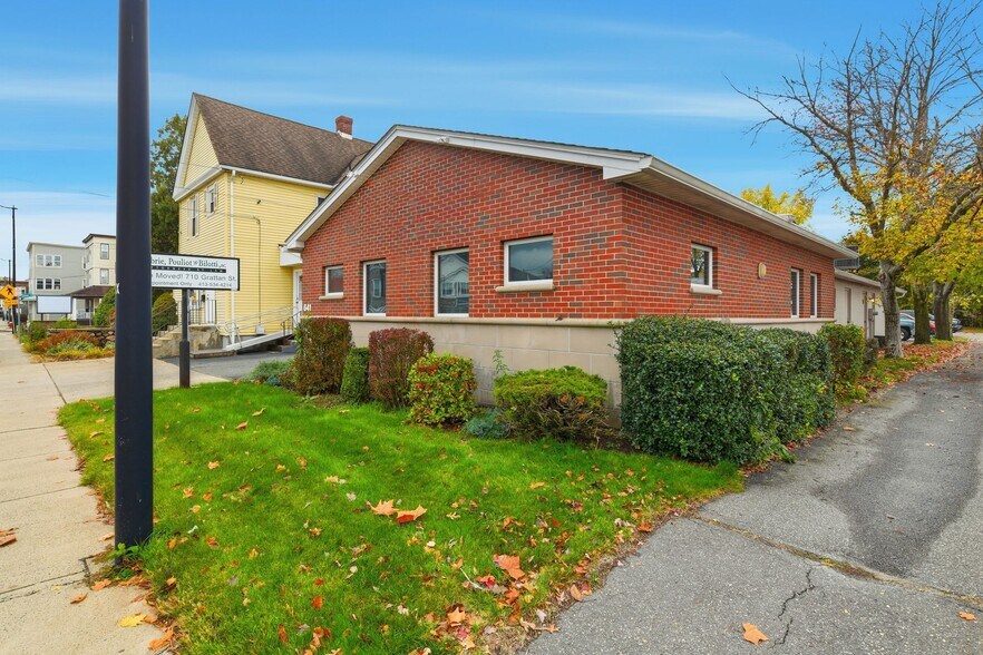 More Photos Of 641 Grattan St, Chicopee Office For Lease