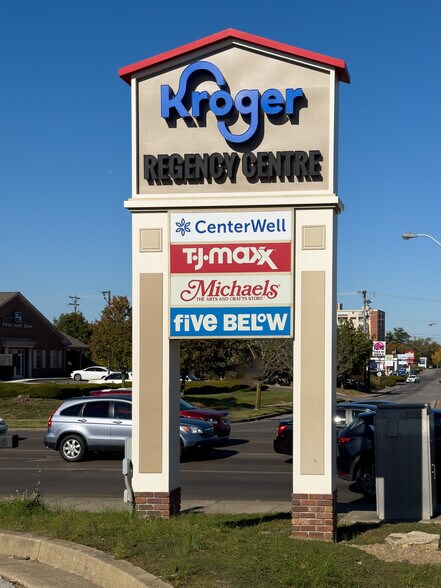 Primary Photo Of 2307-2375 Nicholasville Rd, Lexington Unknown For Lease