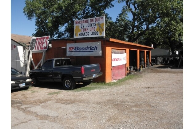 More Photos Of 6201 S Congress Ave, Austin Auto Repair For Lease