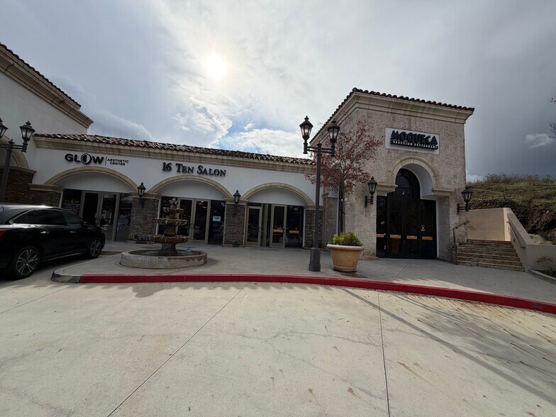 More Photos Of 1610 E Thousand Oaks Blvd, Thousand Oaks Storefront Retail Office For Lease