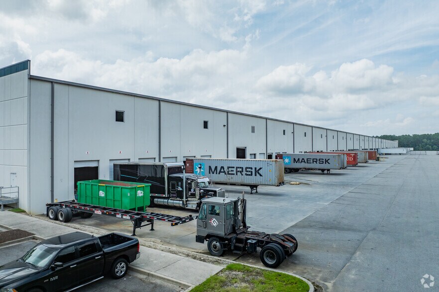 More Photos Of 4289 Crosspoint Dr, Ladson Distribution For Lease