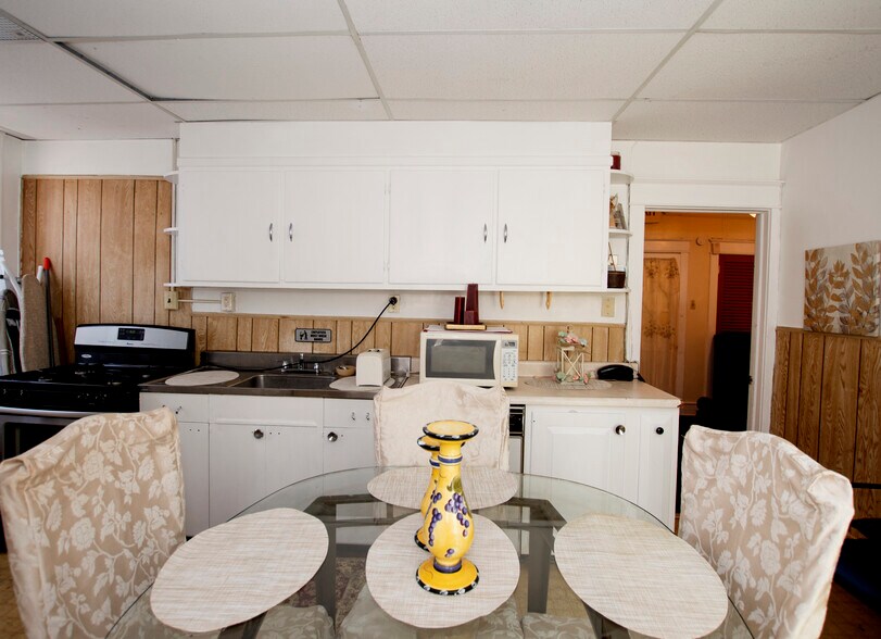 More Photos Of 900 E 9th St, Chester Religious Facility For Sale