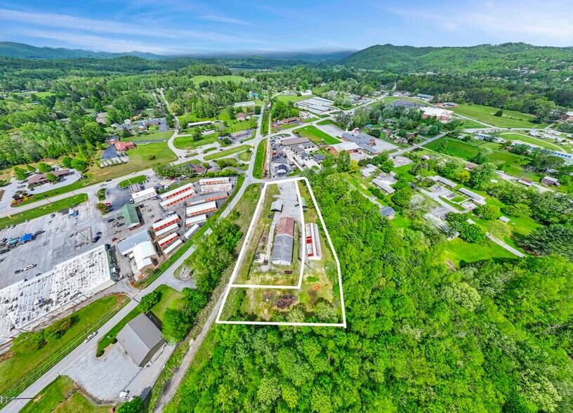 More Photos Of 5 Etowah School Rd, Etowah Warehouse For Sale