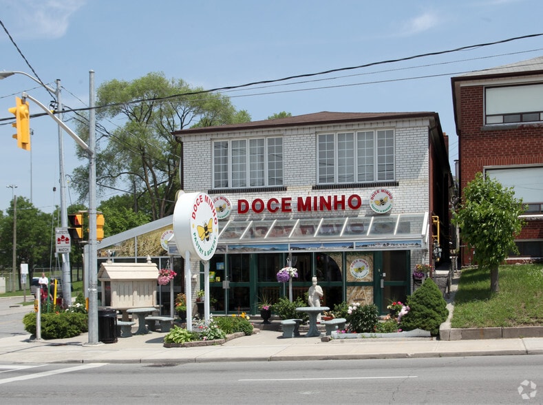 More Photos Of 2189 Dufferin St, Toronto Storefront Retail Residential For Sale