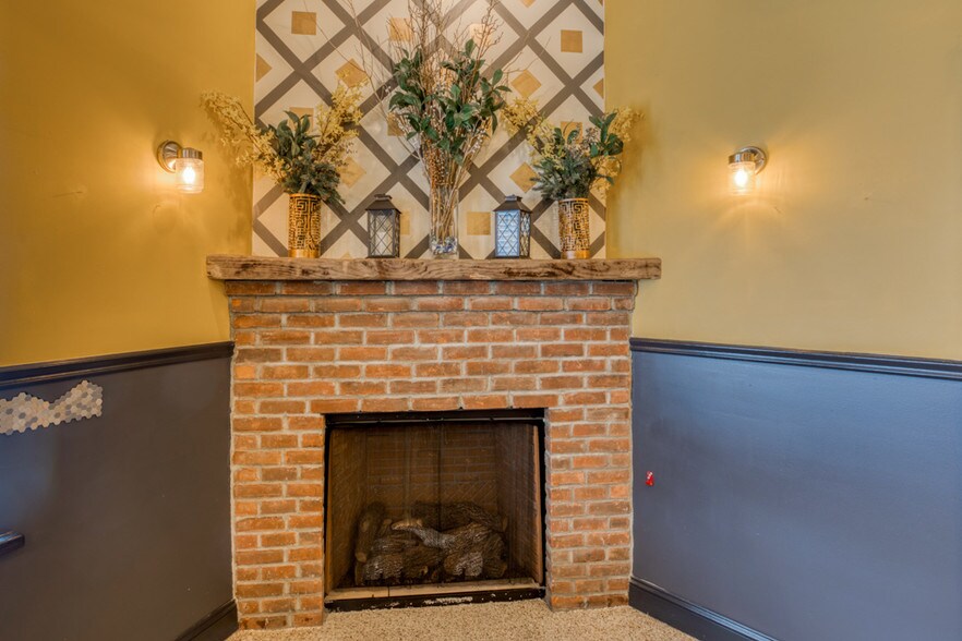 More Photos Of 1105 Main St, West Springfield Restaurant For Sale