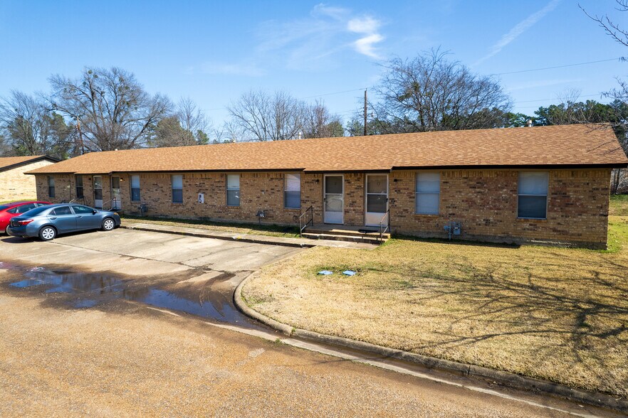 More Photos Of 100 Colvin St, Mount Vernon Apartments For Sale