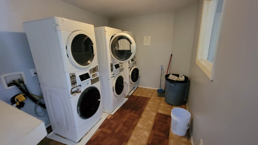 More Photos Of 520 Highway 33, Millstone Township Apartments For Sale