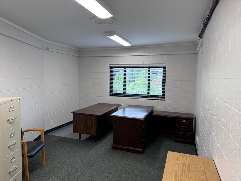 More Photos Of 61 Miller St, Winston-Salem Storefront Retail Office For Sale