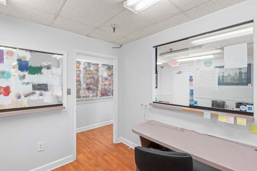 More Photos Of 5514 Alma Ln, Springfield Medical For Lease