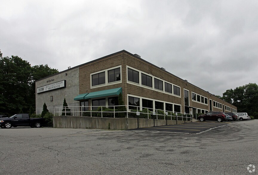 More Photos Of 104 Otis St, Northborough Light Manufacturing For Lease