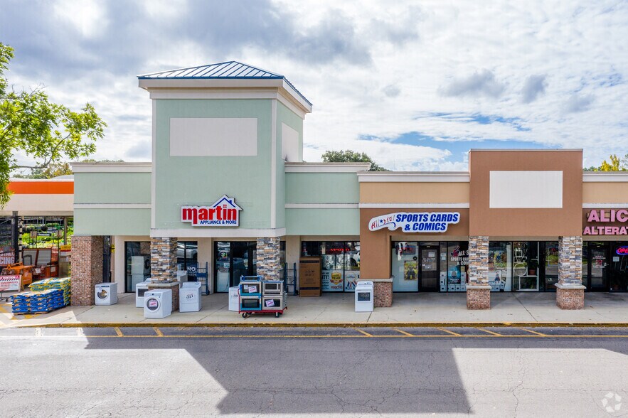 More Photos Of 7241-7341 NW 4th Blvd, Gainesville General Retail For Sale