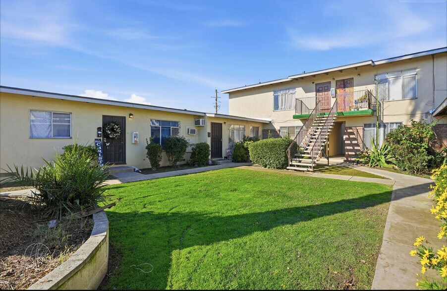 More Photos Of 940 Water St, Bakersfield Apartments For Sale