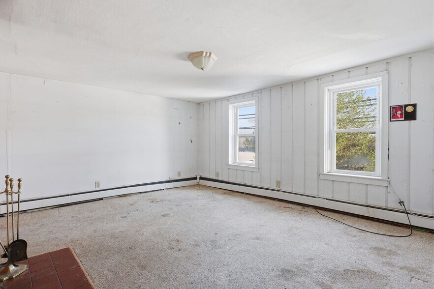 More Photos Of 2695 Main St, Lawrence Apartments For Sale