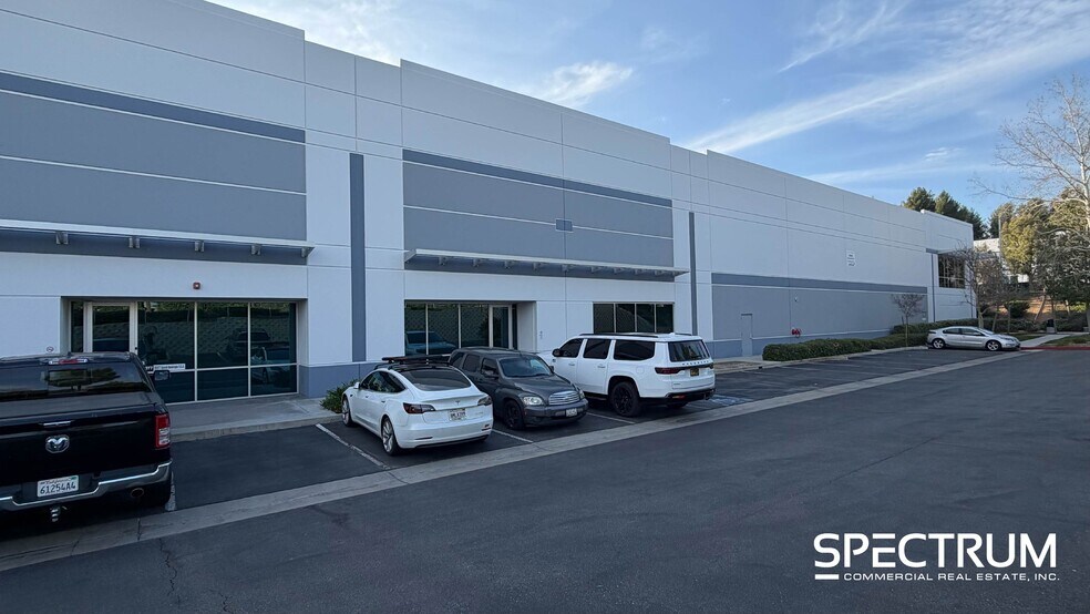 More Photos Of 28361-28385 Constellation Rd, Valencia Manufacturing For Lease