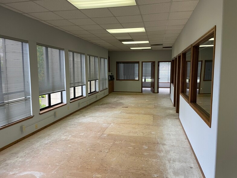 More Photos Of 448 S E St, Santa Rosa Office For Sale