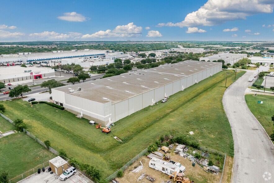 More Photos Of 5108 Rittiman Rd, San Antonio Unknown For Lease