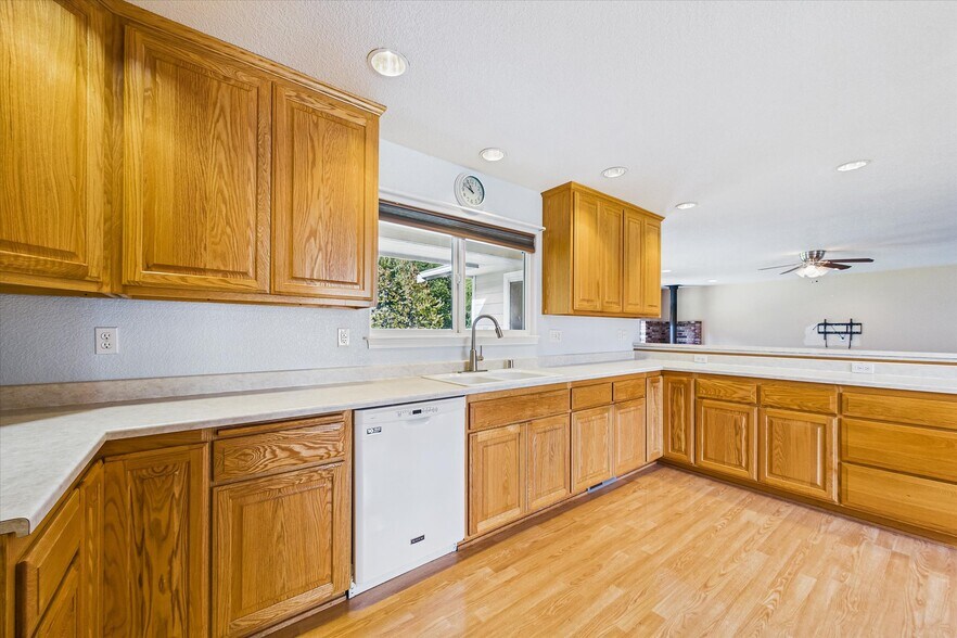 More Photos Of 255 Sorenson Rd, Redcrest Industrial For Sale