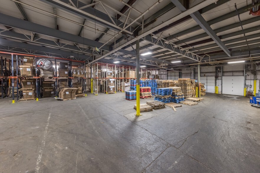 More Photos Of 7501 Carnegie Ave, Cleveland Manufacturing For Lease
