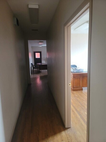 More Photos Of 6522 Cullen Blvd, Houston Auto Dealership For Lease