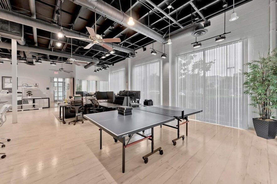 More Photos Of 1220 Roosevelt Ave, Irvine Loft Creative Space For Lease