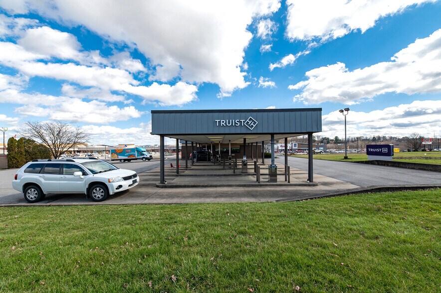 More Photos Of 2669 White Hall Blvd, Fairmont Bank For Sale