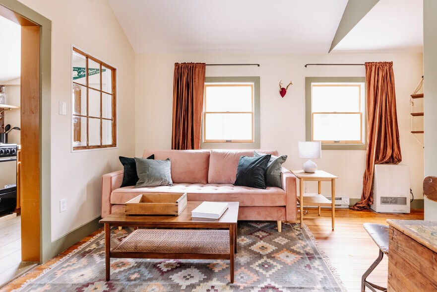 More Photos Of 116 Firehouse Rd, Pocono Pines Apartments For Sale