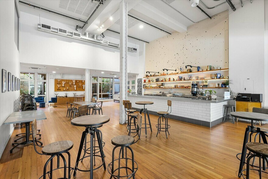 More Photos Of 272-274 14th St, Oakland Storefront Retail Office For Sale