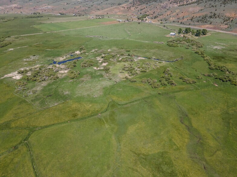 More Photos Of 15682 Highway 395, Lakeview Land For Sale