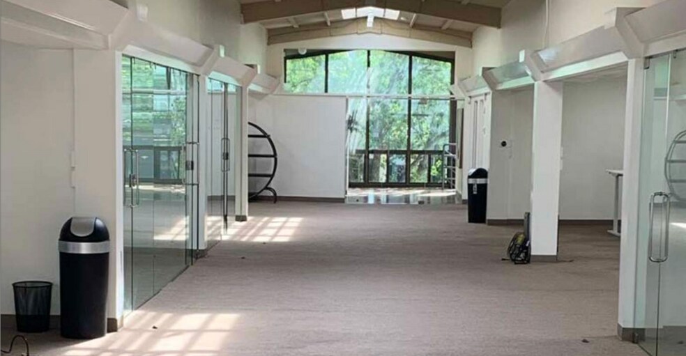 More Photos Of 580 College Ave, Palo Alto Office For Lease