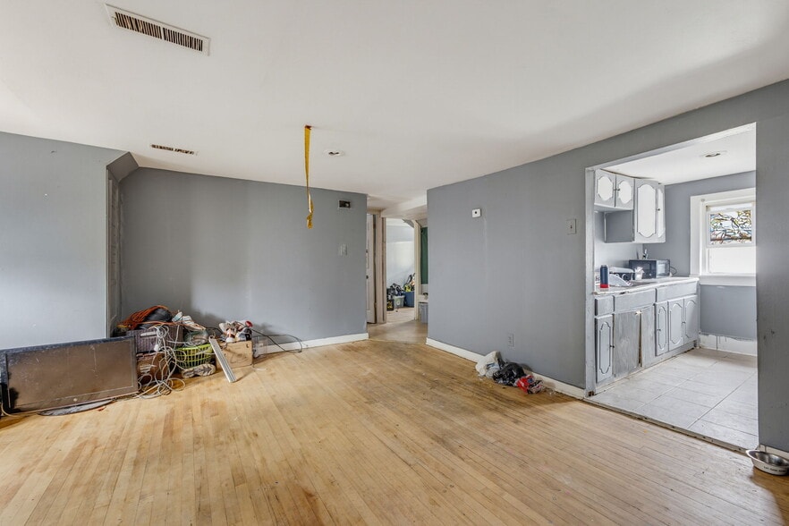 More Photos Of , Milwaukee Multifamily For Sale