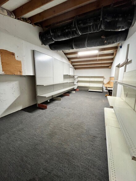 More Photos Of 1204 Bendigo Blvd N, North Bend Auto Dealership For Lease