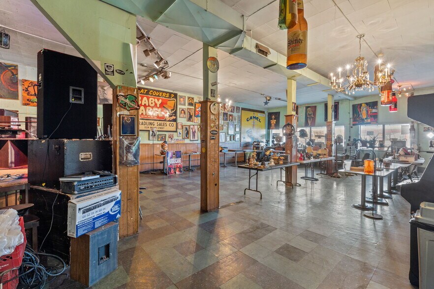 More Photos Of 2525 S Jefferson Ave, Saint Louis General Retail For Sale