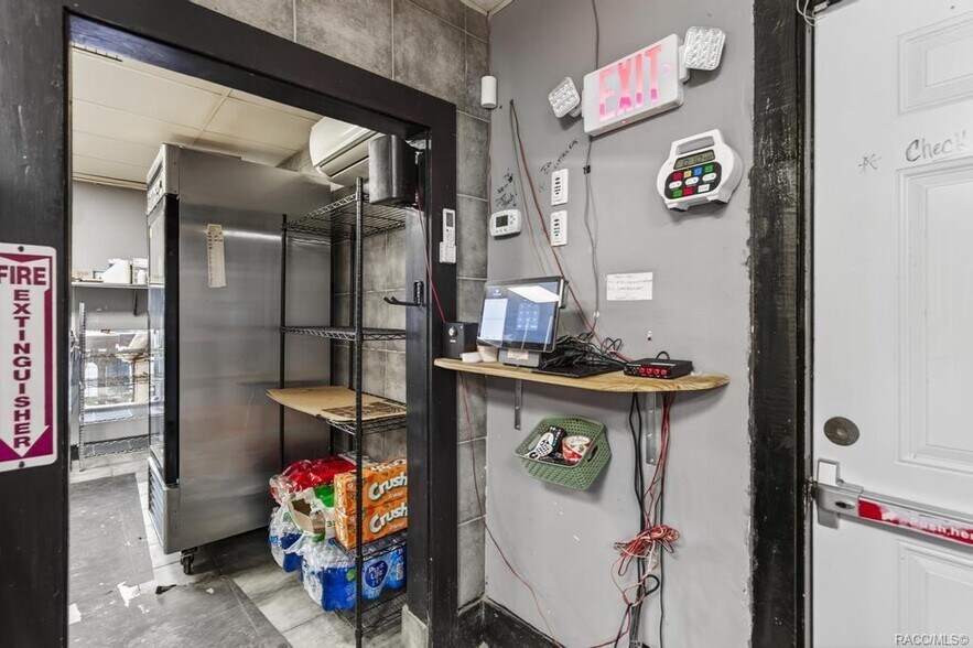 More Photos Of 125 N Main St, Hastings Restaurant For Sale