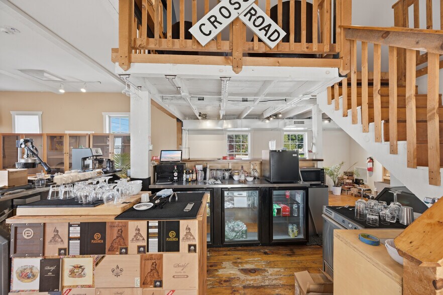 More Photos Of 21 Furnace St, Danielson Storefront For Sale