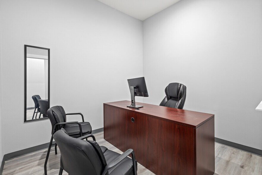 More Photos Of 800 N Plano Rd, Richardson Medical For Lease