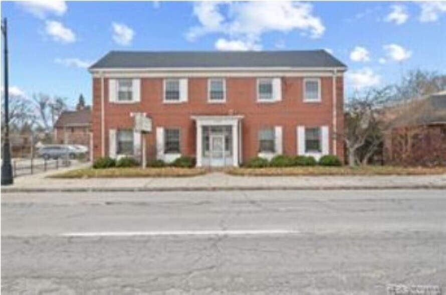 Primary Photo Of 16601-16625 W Grand River Ave, Detroit Office For Sale
