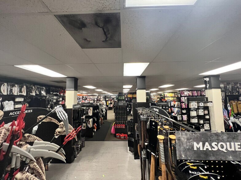 More Photos Of 4316 W Overland Rd, Boise Freestanding For Lease