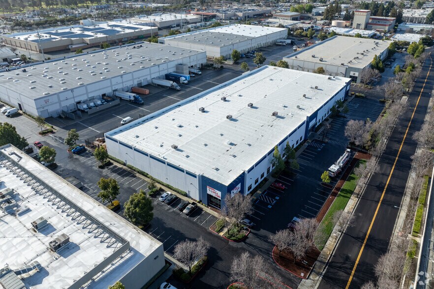 More Photos Of 1919 Monterey Rd, San Jose Warehouse For Lease