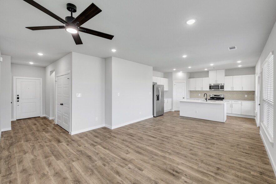 More Photos Of 4059 Clovis St, Midlothian Multifamily For Sale