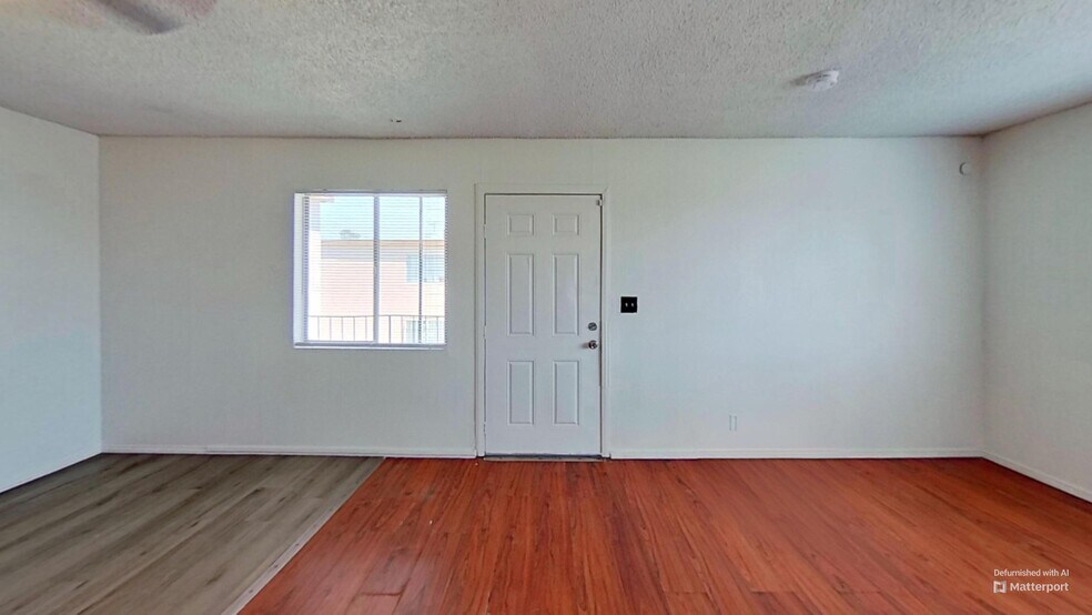 More Photos Of 833 Bruce St, Las Vegas Apartments For Sale