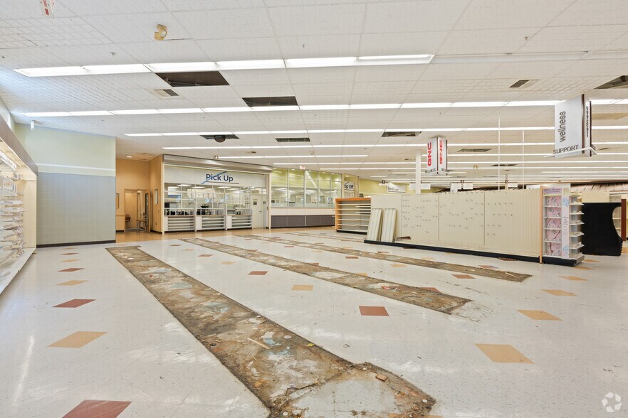 More Photos Of 5610 Stockton Blvd, Sacramento Freestanding For Sale