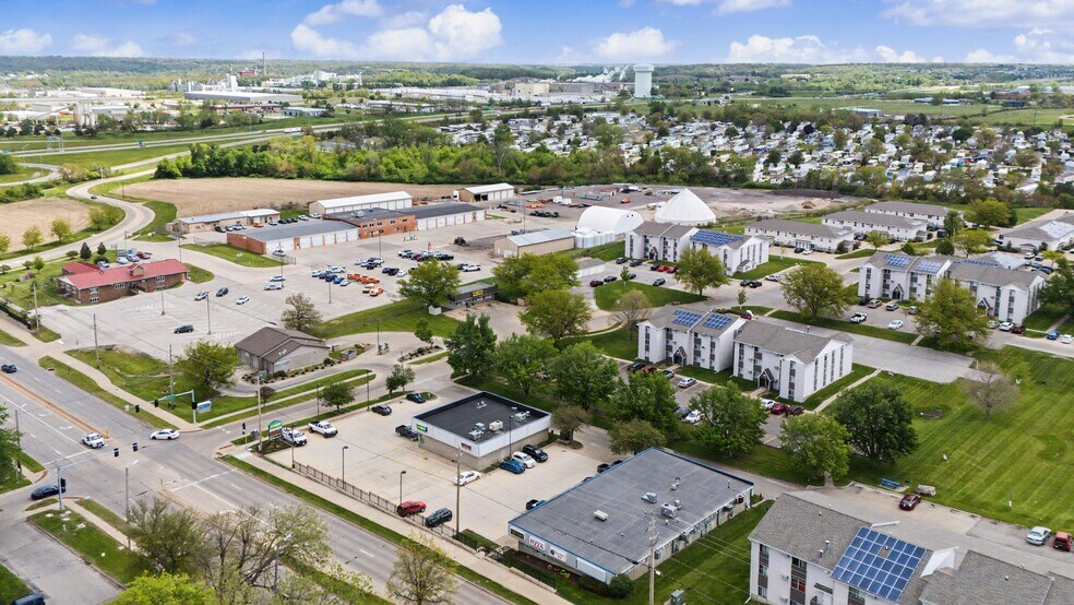 More Photos Of , Cedar Rapids General Retail For Sale
