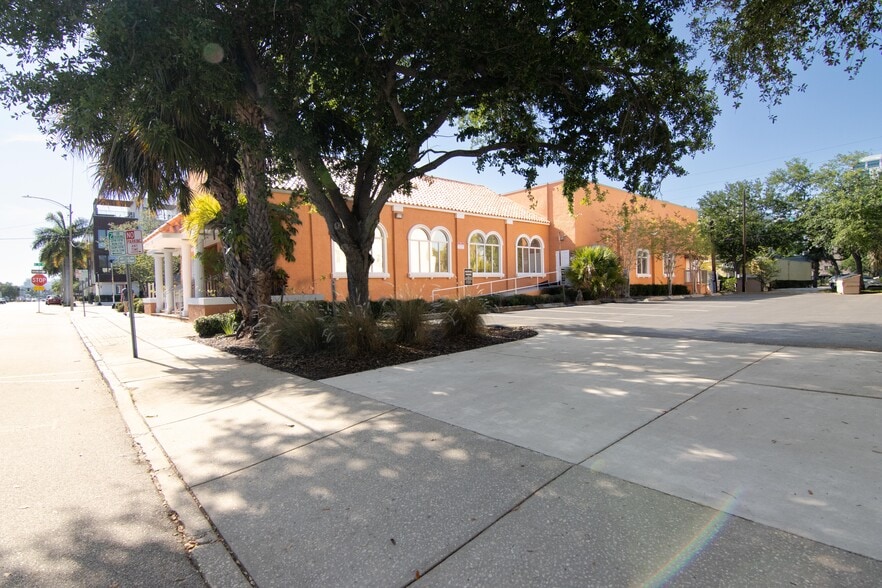More Photos Of 757 Arlington Ave N, Saint Petersburg Office For Lease