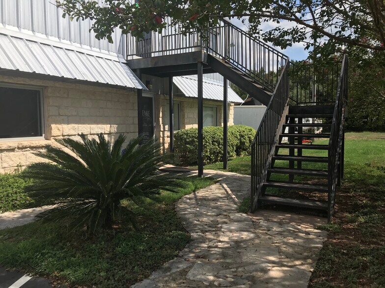 More Photos Of 9217 US Hwy 290 W, Austin Office For Lease