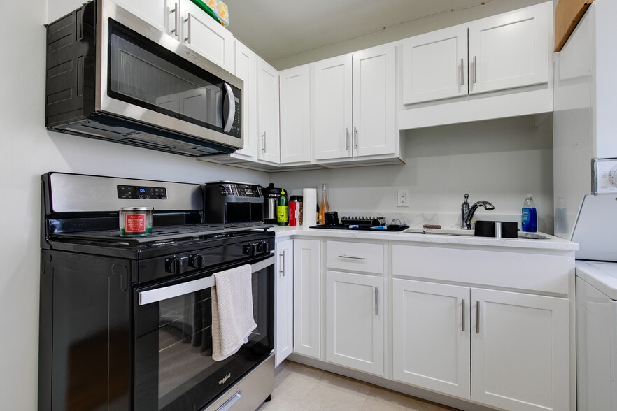 More Photos Of 2000 Lamb Ave, Richmond Apartments For Sale