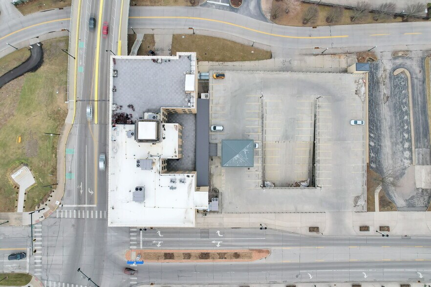 More Photos Of 301 Broadway, Lorain Hotel For Sale
