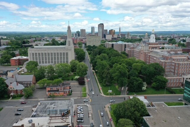 More Photos Of 190 Farmington Ave, Hartford Storefront Retail Office For Sale